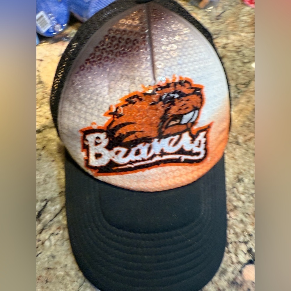 NIKE Oregon State Beavers Sequin Women’s Trucker Hat